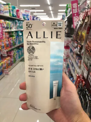 Allie Gel UV Face and Body Sunblock SPF 50  PA     