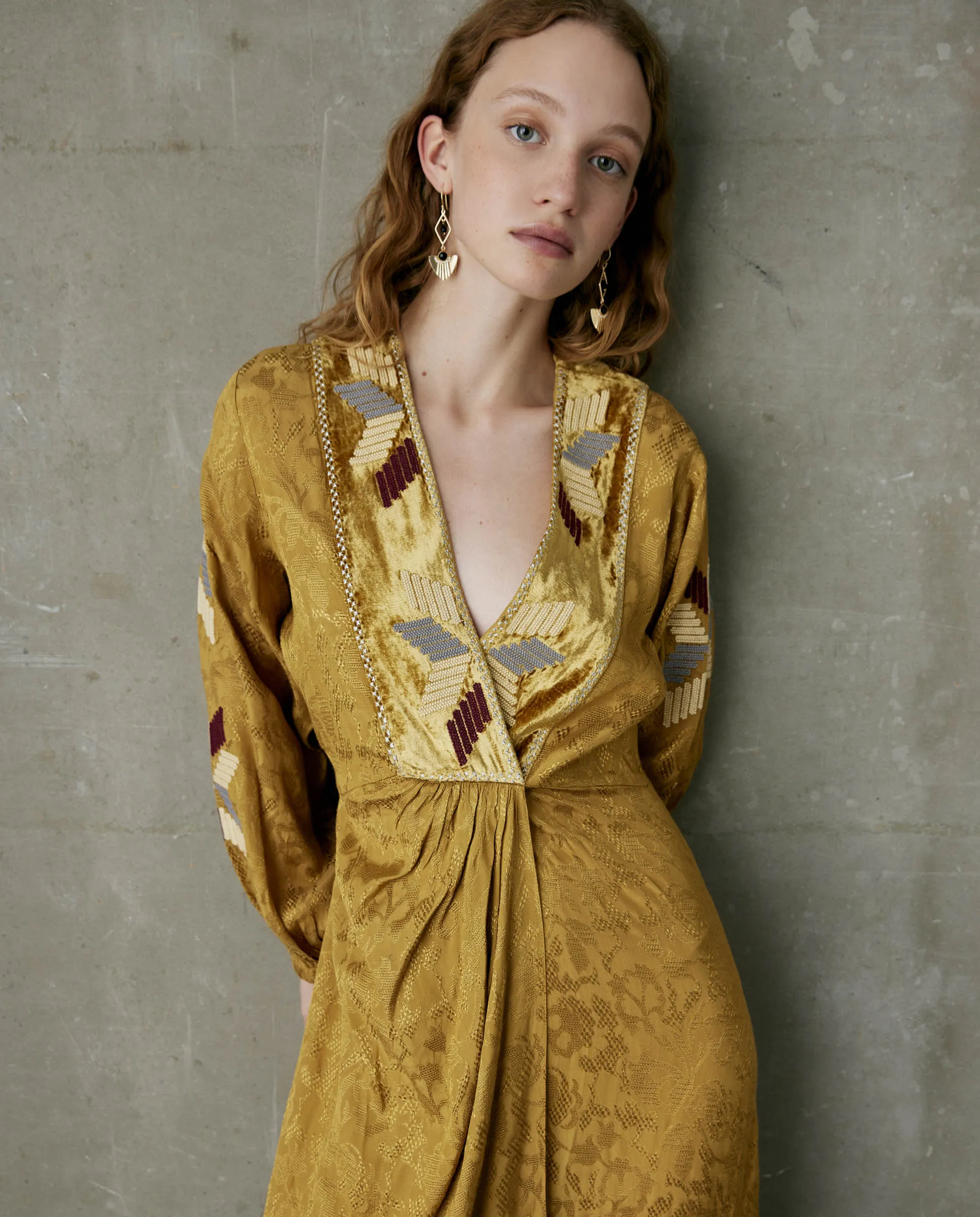 AMPARO | Vestido midi manga larga