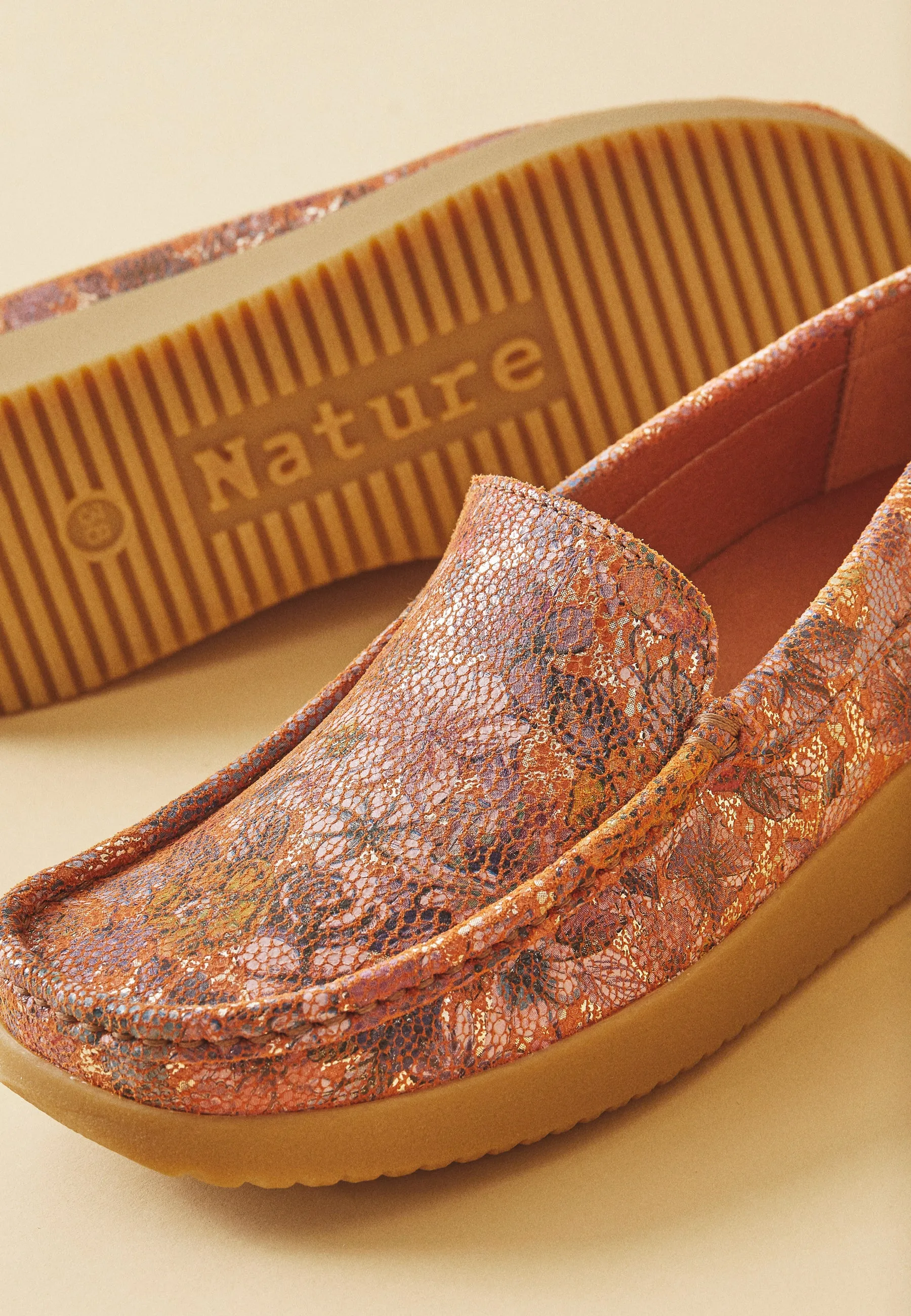 Elin Loafer Metallic Print - Flower Print