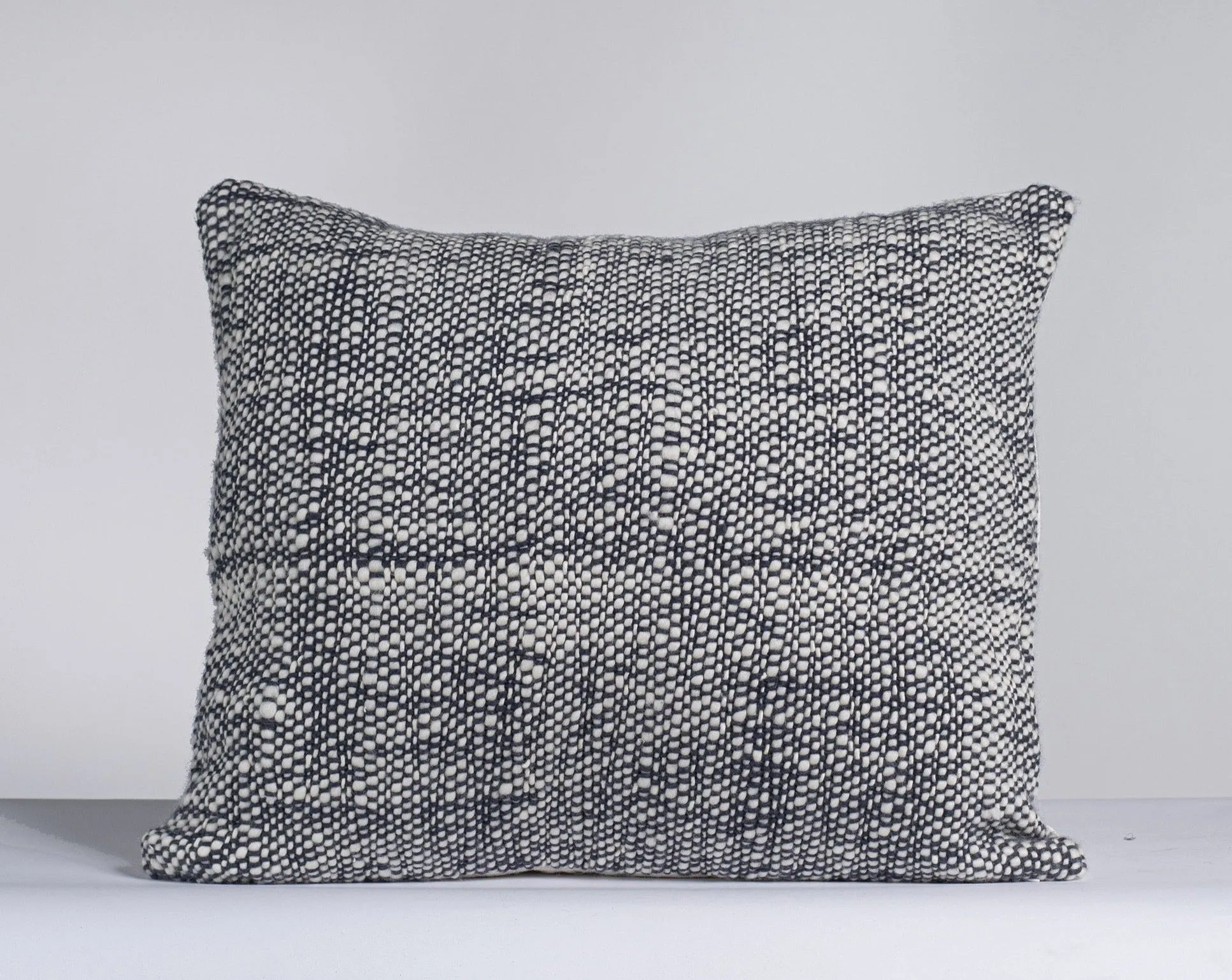 Flame Pillow Cover in Chunky Ivory & Grey Merino Wool 17x20