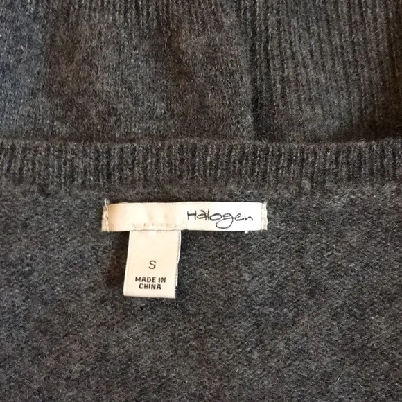 Halogen 100% Cashmere V-Neck Sweater