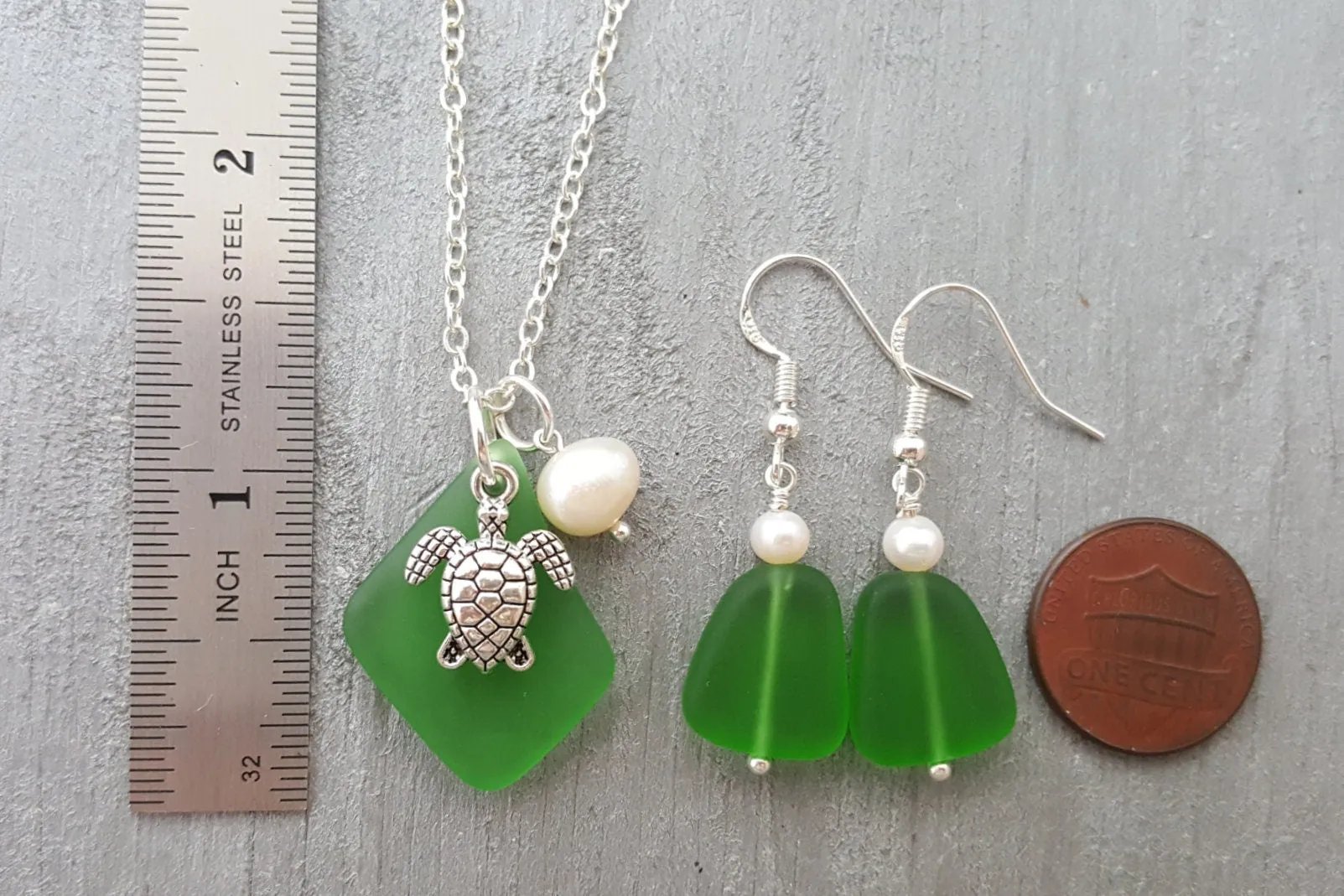 Hawaiian Jewelry Sea Glass Jewelry Set For Women, Emerald Pearl Turtle Necklace Earrings Beach Jewelry Set Birthday Gift (May Birthstone)