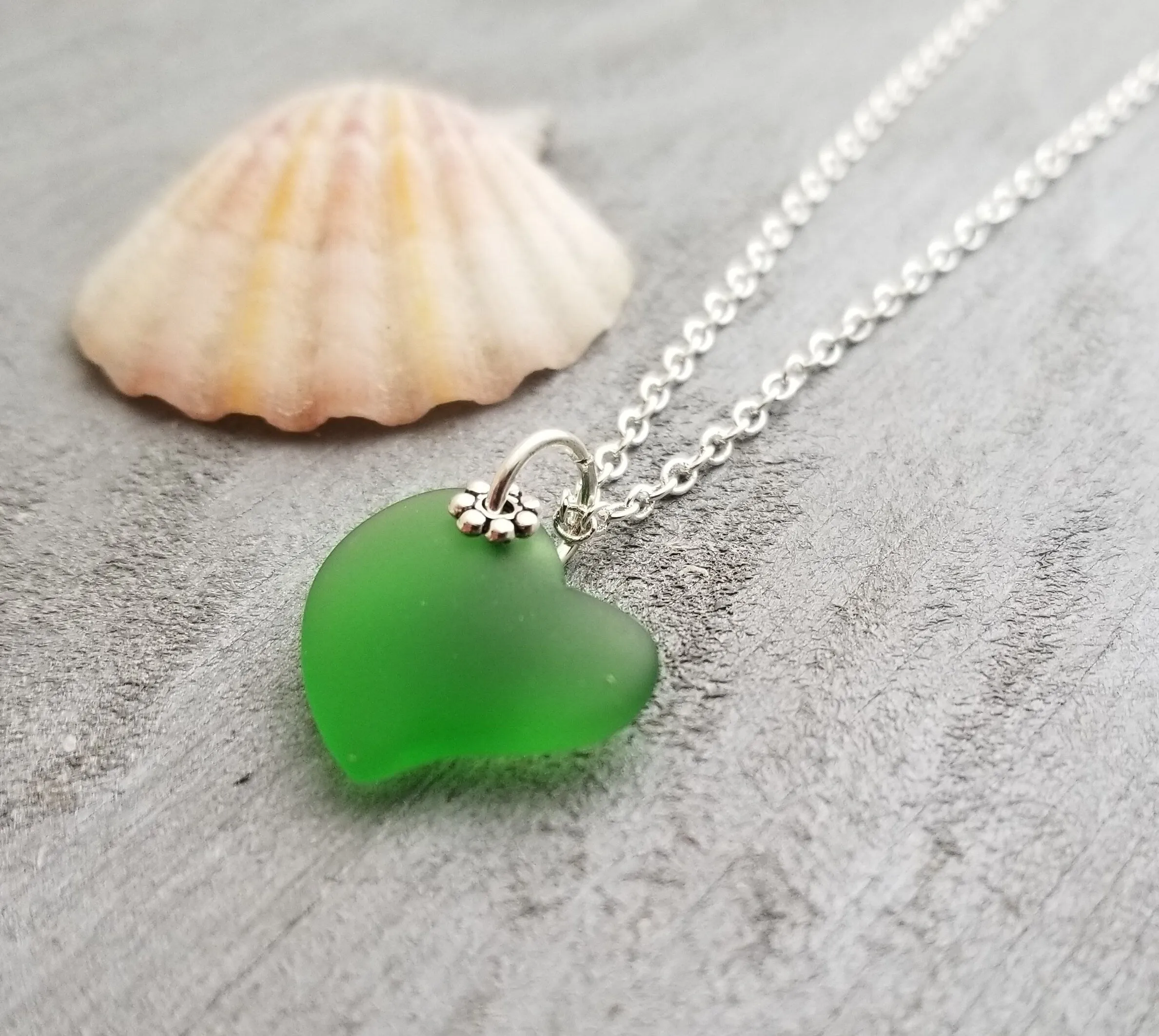 Hawaiian Jewelry Sea Glass Necklace, Emerald Necklace Green Necklace Heart Necklace, Sea Glass Jewelry For Women (May Birthstone Jewelry)