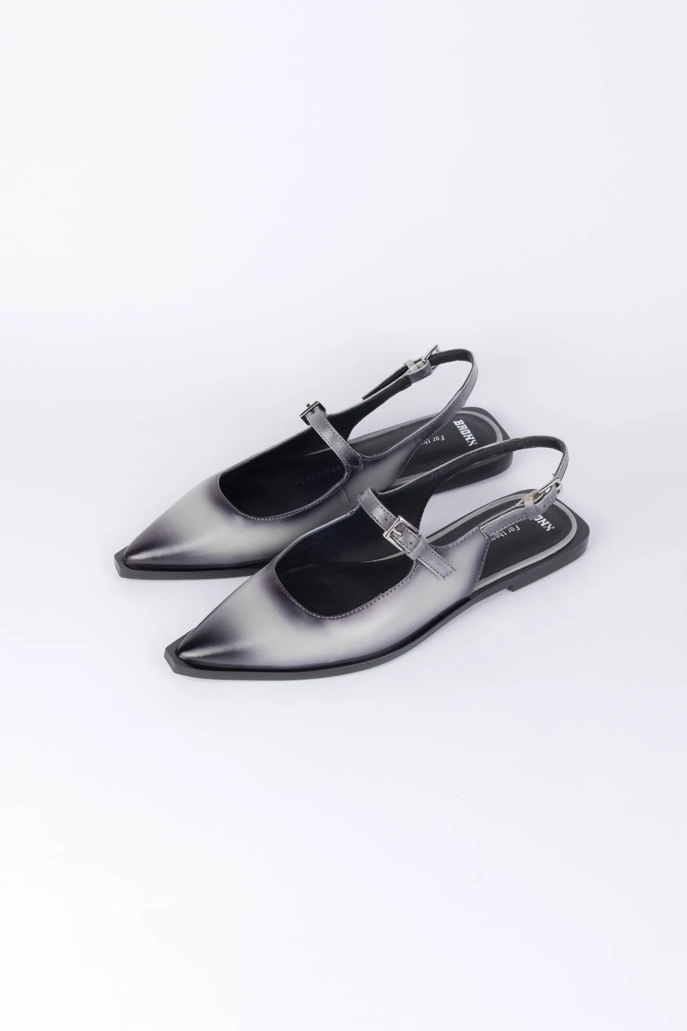 LAUR-YNN SANDALS - DIGITAL GREY