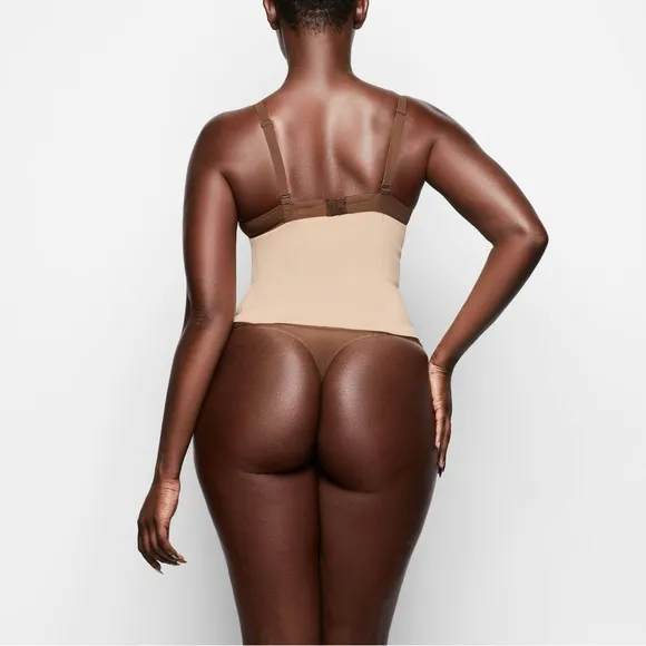 NWT SKIMS Waist Trainer | Clay | Comes with original carrying case