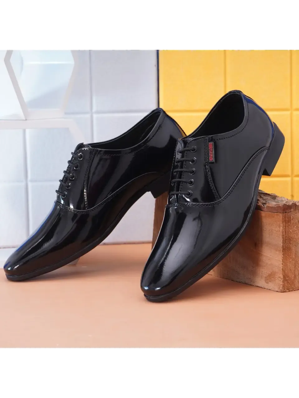 Ostrichfit men's lace-up shoes in Leather Black OF-6501 BLK Article no.: 09