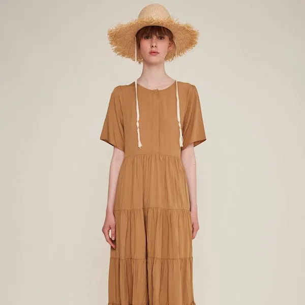 Pia Dress in Latte