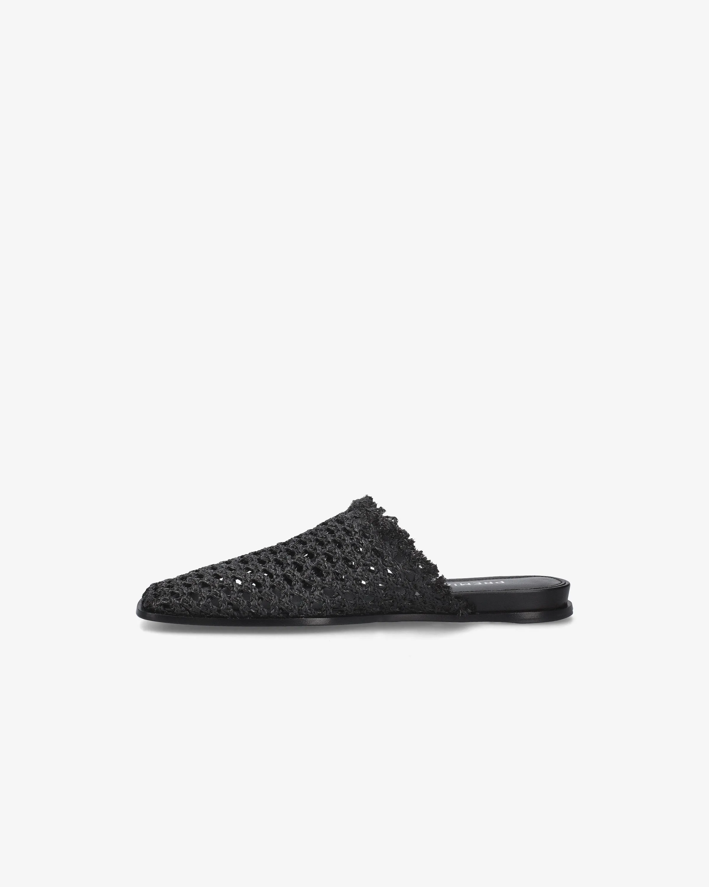 Woven Raffia Sabot with Frayed Detailing