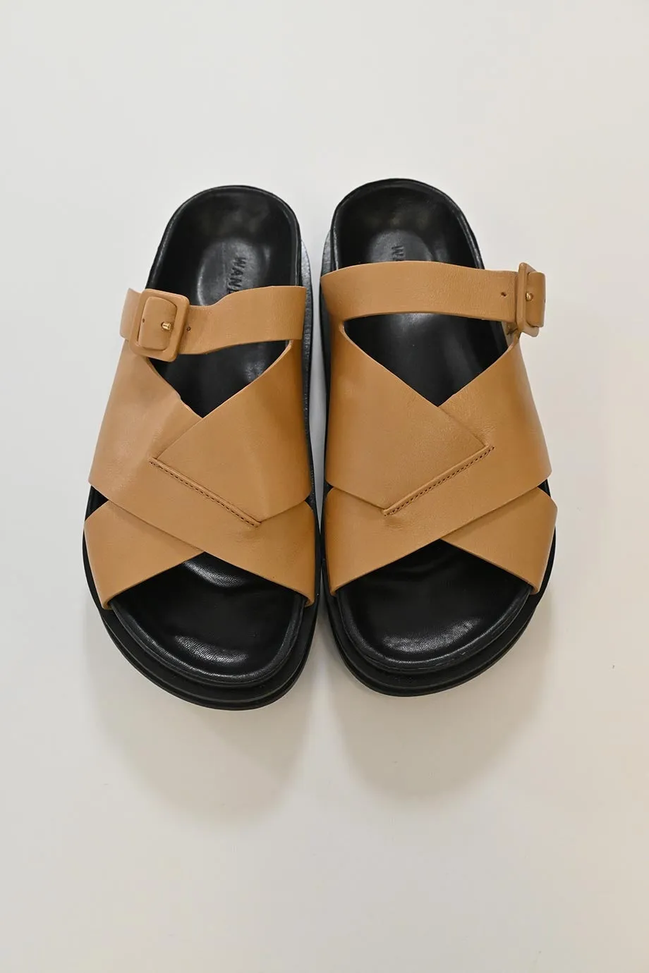 [WS6449] Wandler | Flat sandals