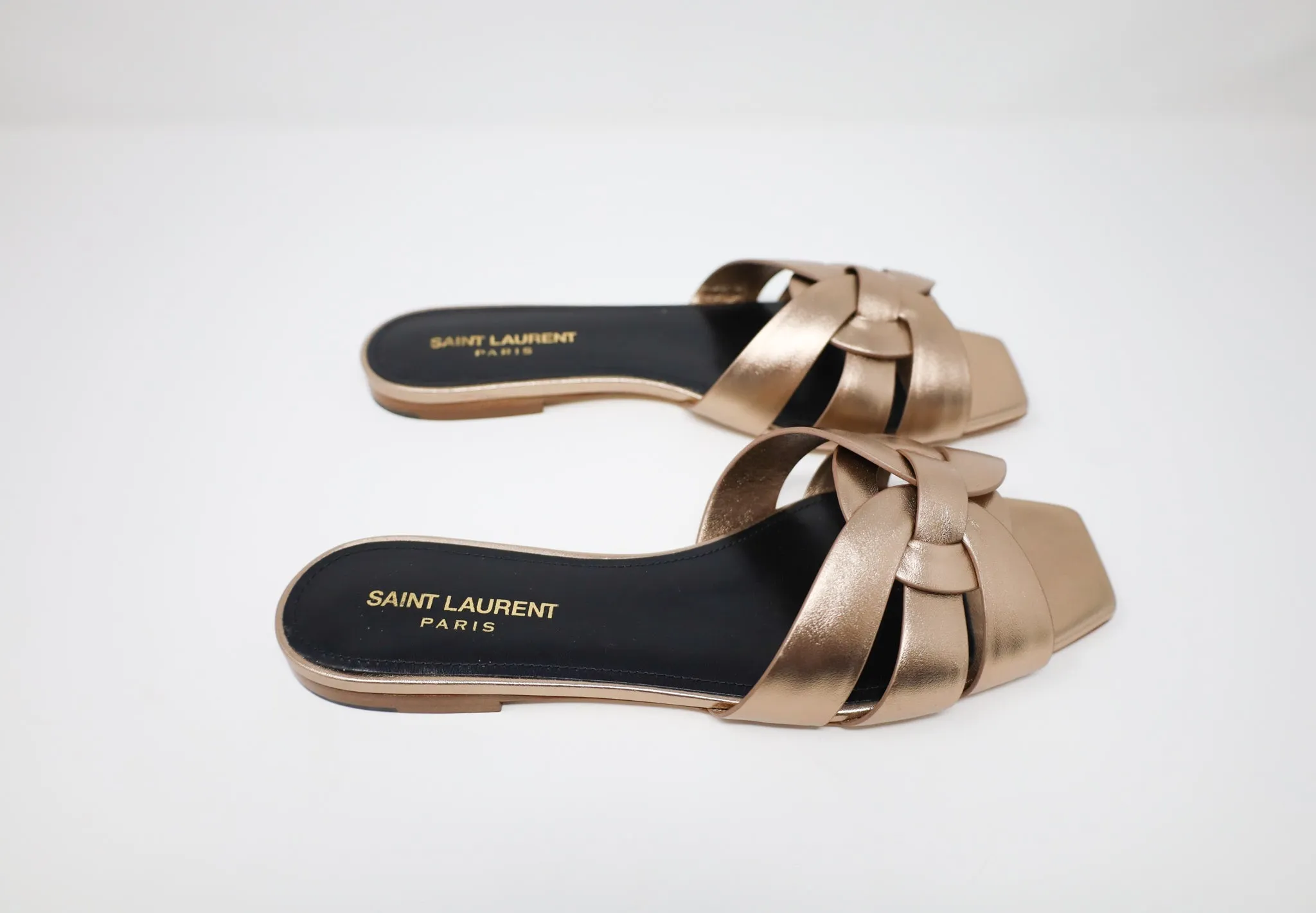 Yves Saint Laurent Tribute Flat Sandals in Metallic Leather